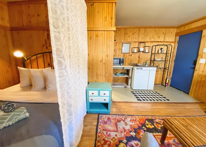 Flathead Lake Resort